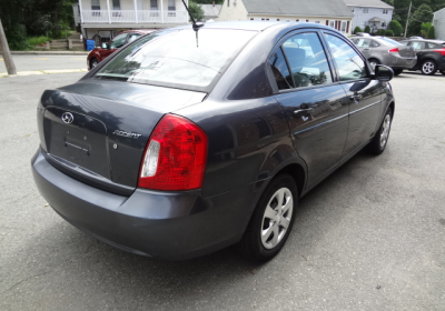 Vehicle photo 4
