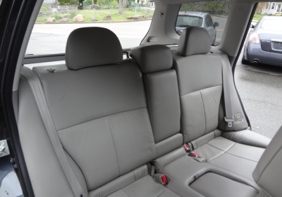 Vehicle photo 8
