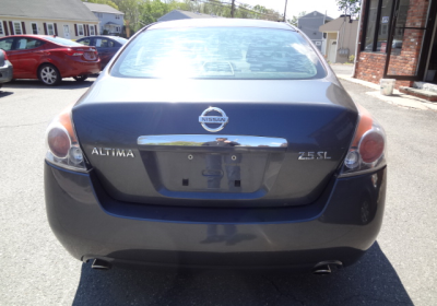 Vehicle photo 6