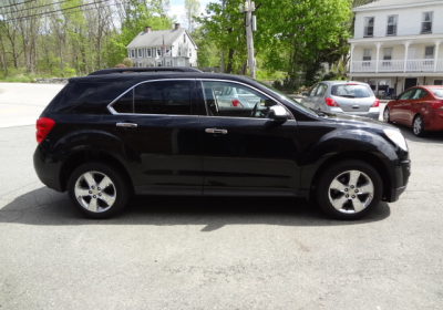 Vehicle photo 4