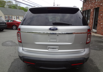 Vehicle photo 5