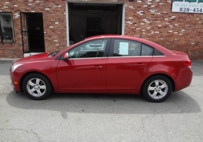 Vehicle photo 10