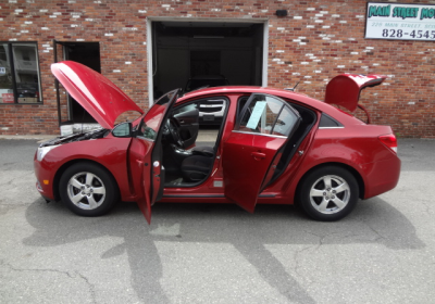 Vehicle photo 2