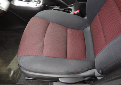 Vehicle photo 12