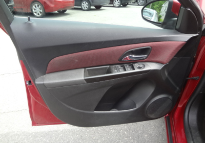 Vehicle photo 3