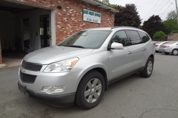 2011 Chevrolet Traverse LT AWD