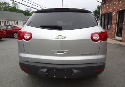 Vehicle photo 8