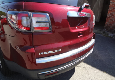 Vehicle photo 12