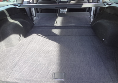 Vehicle photo 11